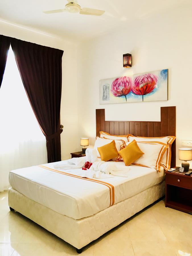 Ceylon Pearlwing Resort Negombo Exterior photo